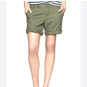 Gap Boyfriend roll-up shorts 14 NWT